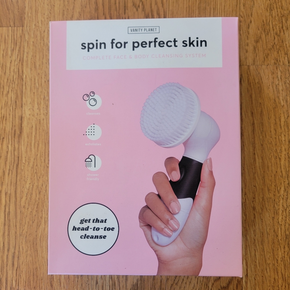 Vanity Planet Face & Body Spin Brush- Black